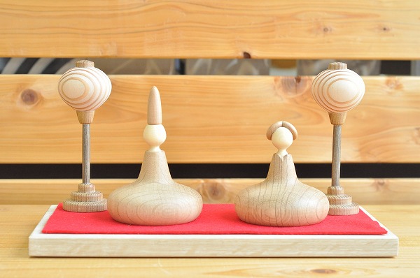 三浦木地 雛人形 木製 カリン仕上げ 1段セット